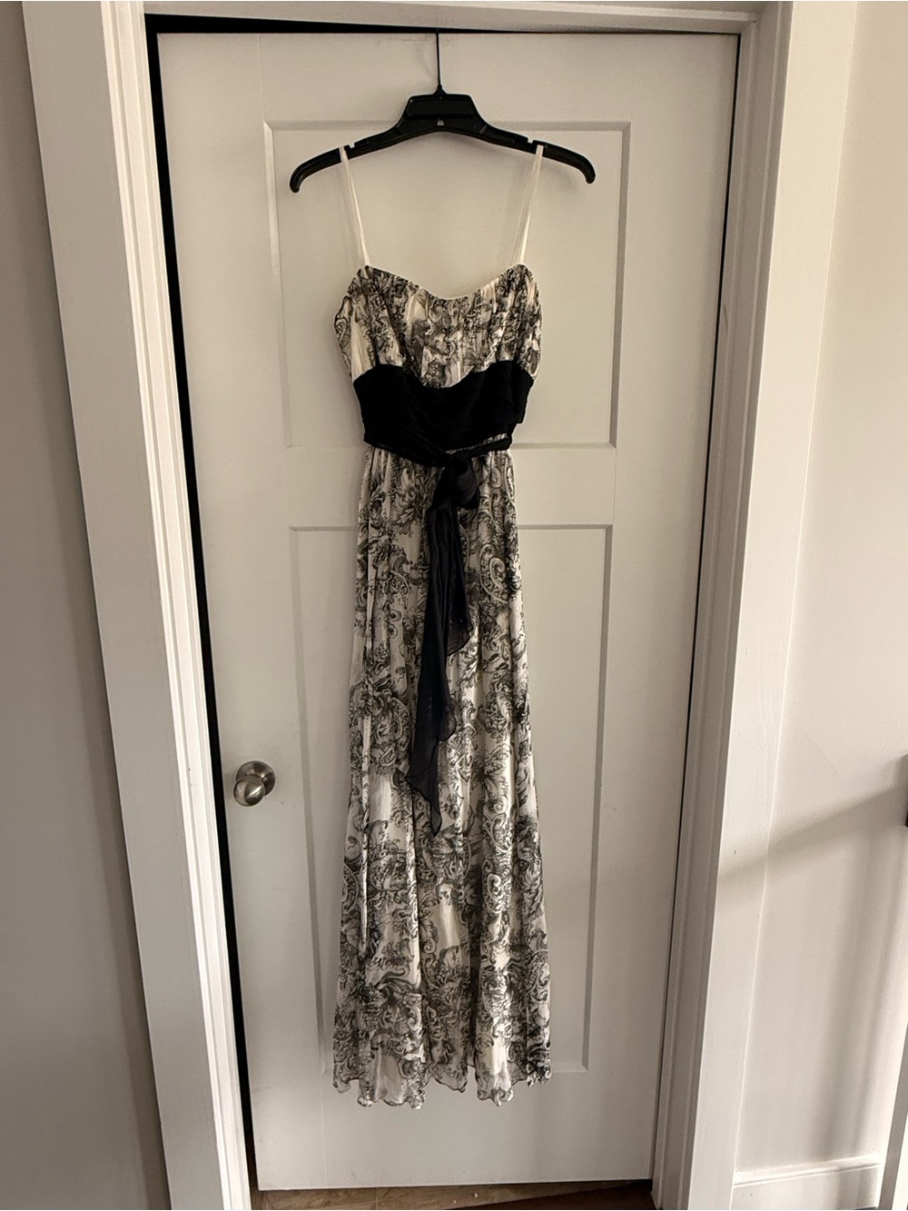 BCBGMAXAZRIA Ivory & Black Print Strapless Gown — Size 8